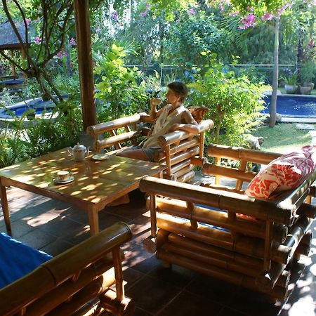 Saraswati Holiday House 러비나 객실 사진